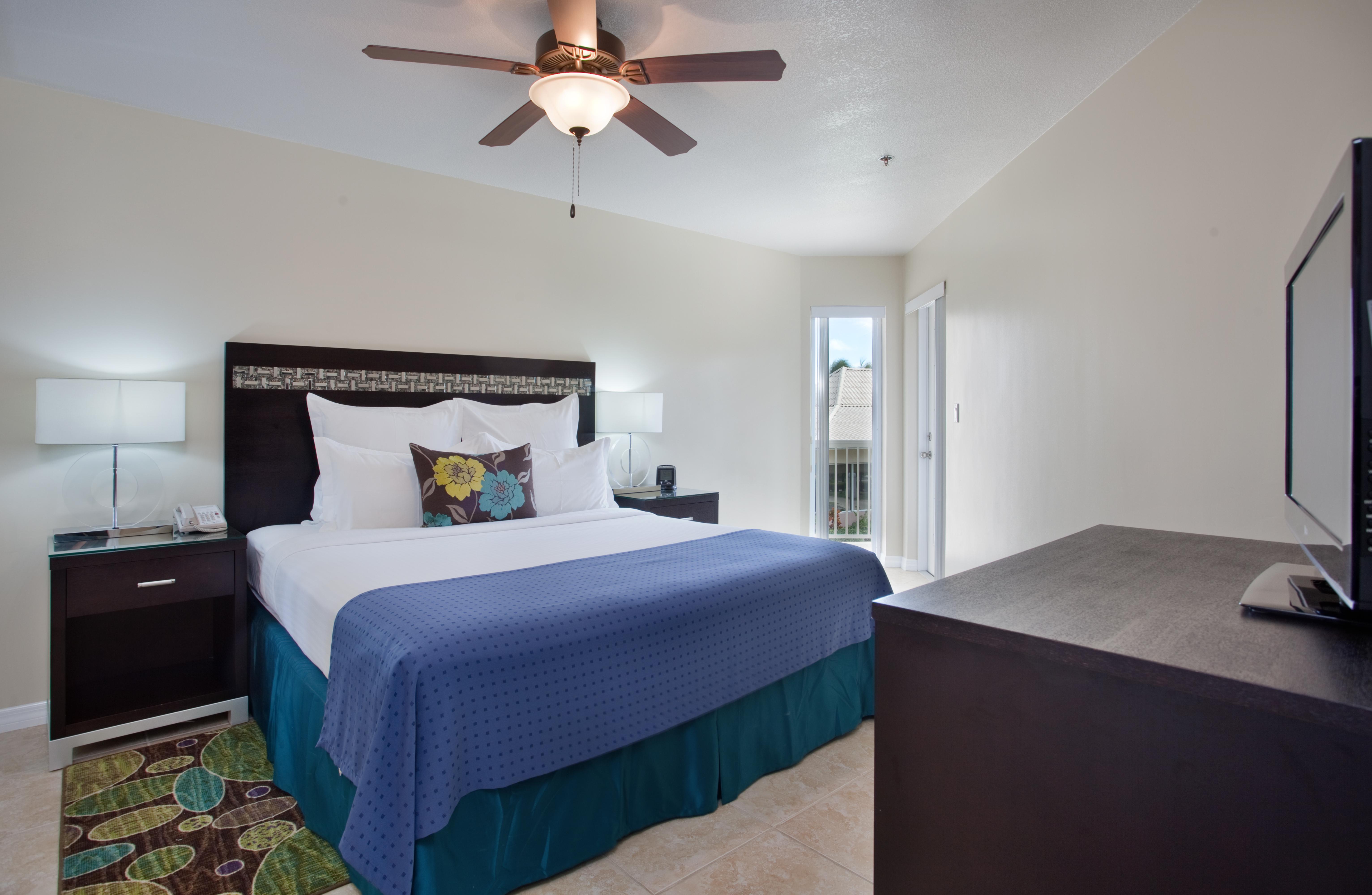 Holiday Inn Resort Grand Cayman By Ihg (Adults Only) West Bay Zewnętrze zdjęcie